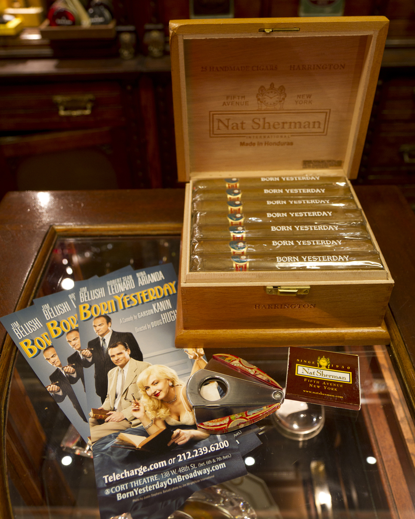 Order cigars Backwoods Grape 8 X in Inglewood